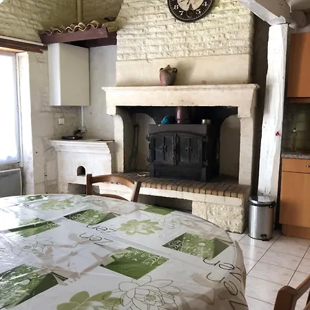 Kamp alanı L'ilot Du Chail 2*