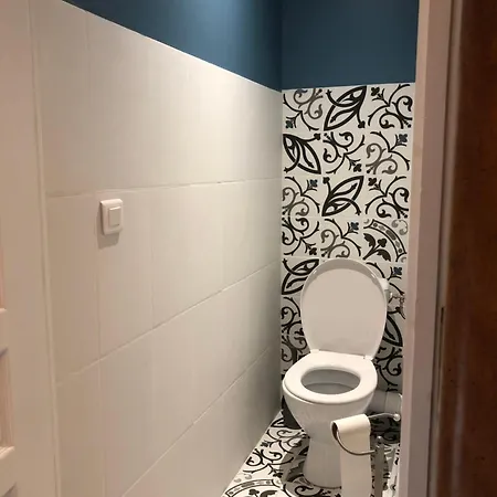 Kamp alanı L'ilot Du Chail 2*
