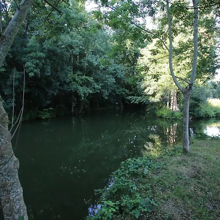 营地 L'ilot Du Chail 2*