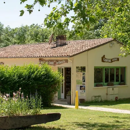 Kamp alanı L'ilot Du Chail