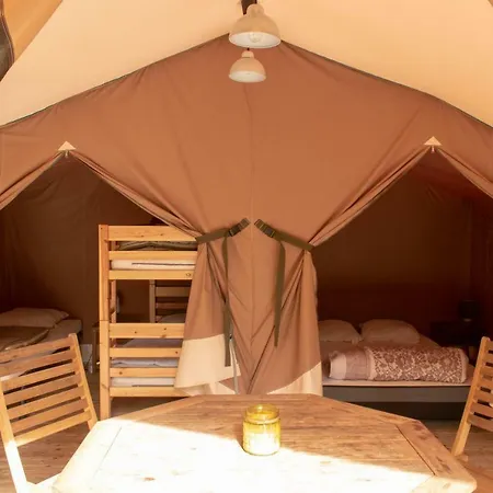 L'îlot Du Chail Camping Sansais