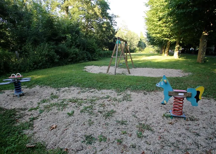 L'ilot Du Chail Camping 2*