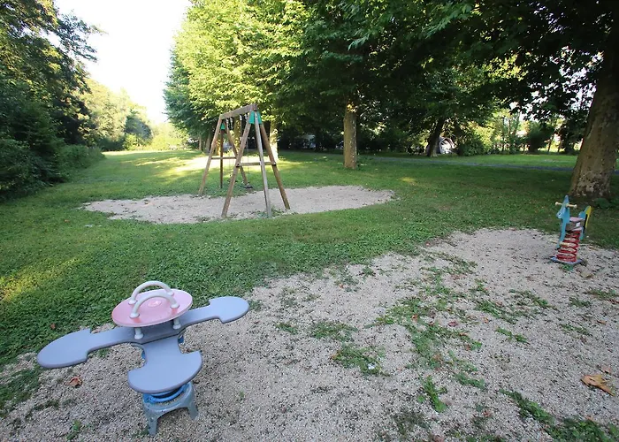 L'ilot Du Chail Camping Sansais